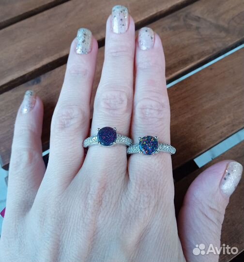 Кольца и серьги с опалами