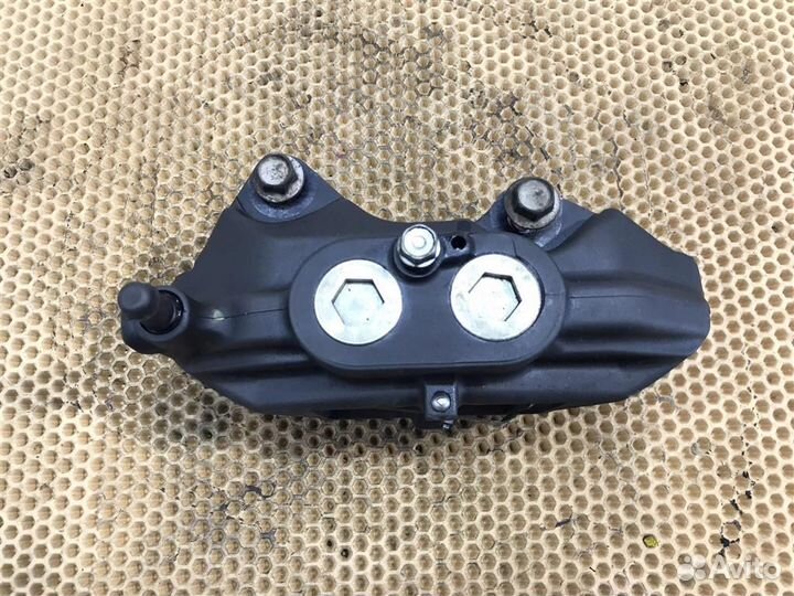 Суппорт передний левый Lexus GS430 (UZS190) 2005