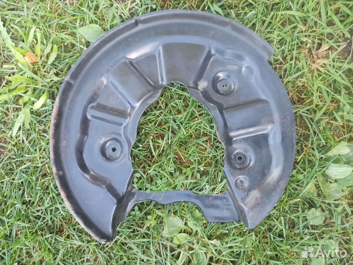 Пыльник заднего тормощного диска Кодиак, Тигуан 2