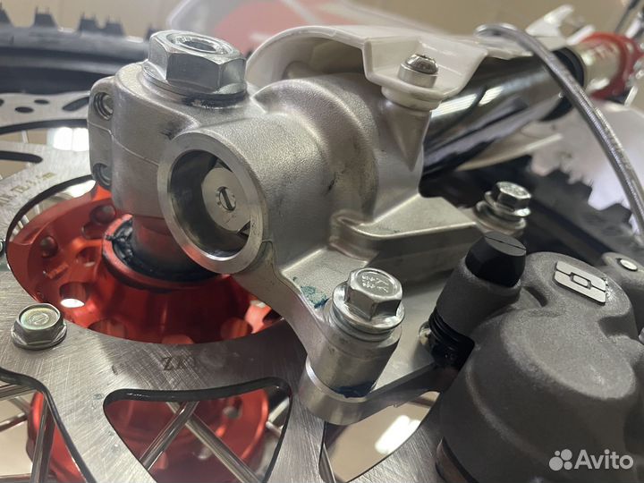 Мотоцикл kayo K6-R KYB 250 FCR