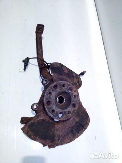 Цапфа/кулак поворотный передний правый Mercedes-Be