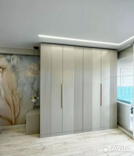 Шкаф на заказ для студии