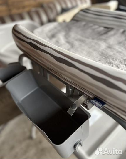 Пеленальный столик с ванночкой Chicco