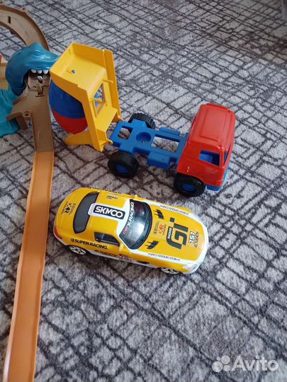 Машинки трасса 200