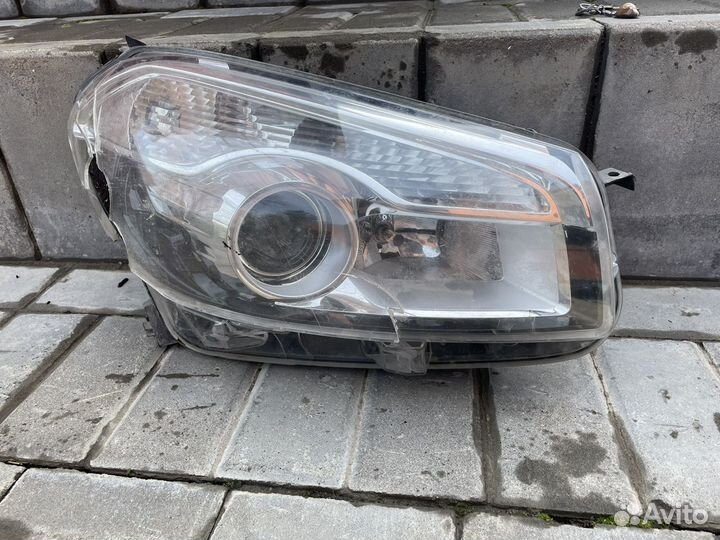 Фара Nissan Qasqai j10