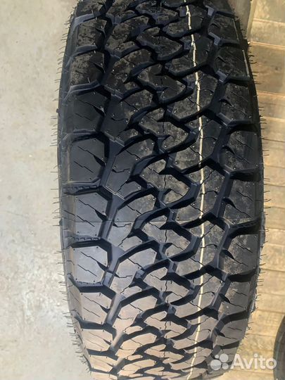 Sumaxx All-Terrain A/T 275/70 R17C 121S