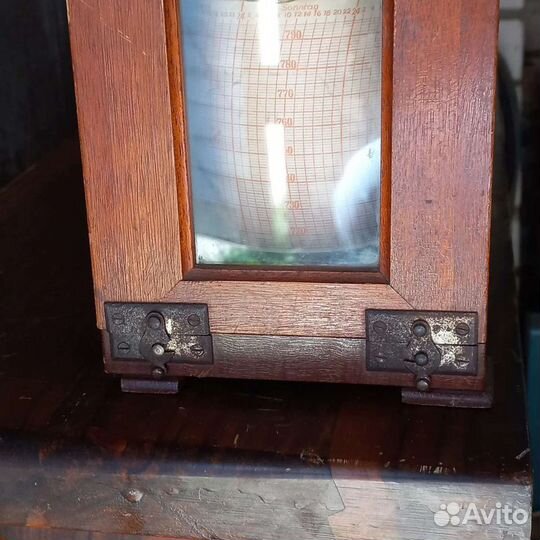 Старинный барограф