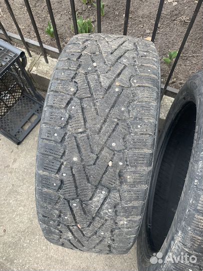 Pirelli Ice Zero 225/45 R17