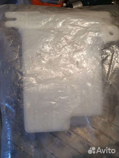 Бачок омывателя KIA Rio 05-10/Hyunday Accent