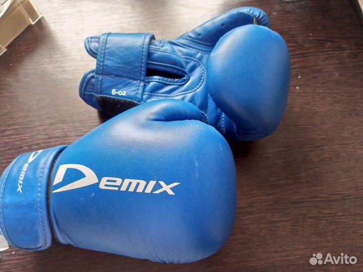 Боксерские перчатки