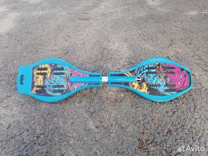 Скейт роллерсёрф