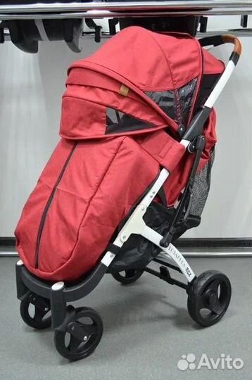 Коляска прогулочная Уоуа Dearest красная