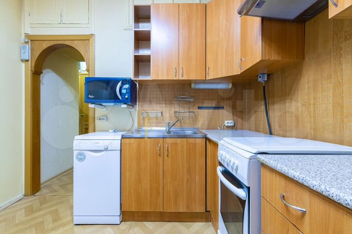 2-к. квартира, 49 м², 1/3 эт.