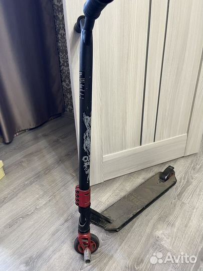 Трюковой самокат