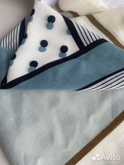 Платок labbra 130x130 новый