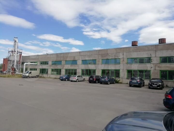 1800м² теплое торгово-складское