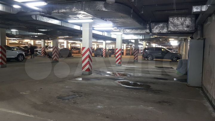 Машиноместо, 24 м²