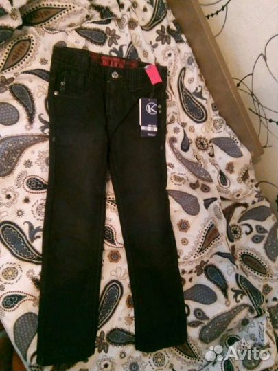 Джинсы новые