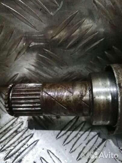 Привод правый LADA Vesta МКПП