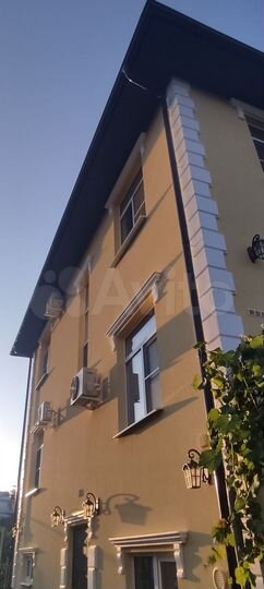 Дом 214,8 м² на участке 5,9 сот.