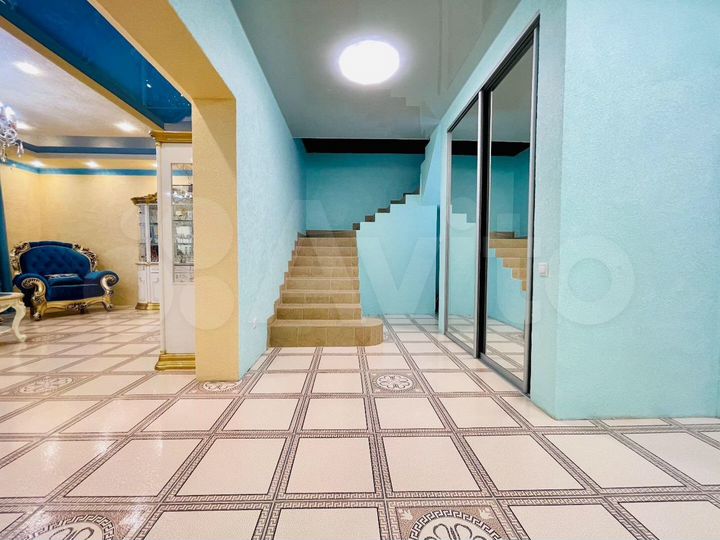 Дом 168 м² на участке 10 сот.