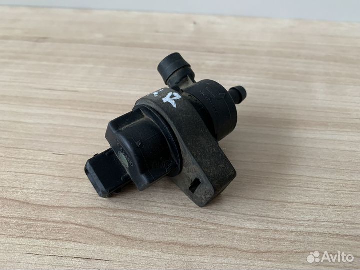 Клапан вентиляции бака Range Rover L322 4.4 M62