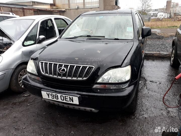 В разборе Lexus RX 1 (XU10)