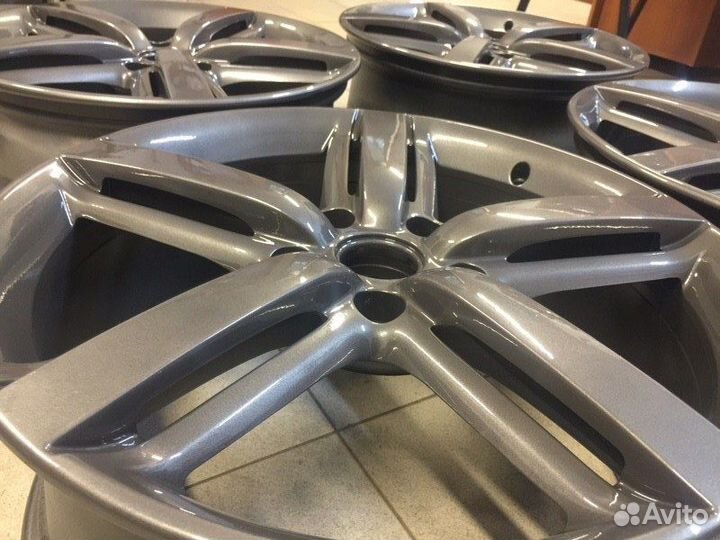 Диск литой R20 / 5x130 J9