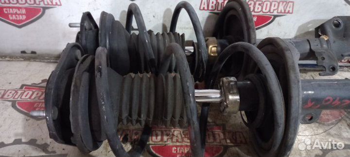 Стойка передняя Toyota Allion ZZT240 1zzfe 2003