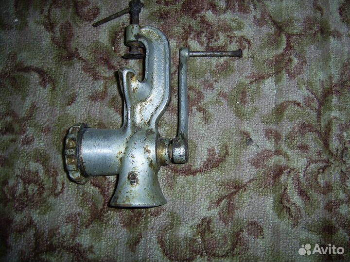 Мясорубка СССР с клеймом коня 1966 года. касли