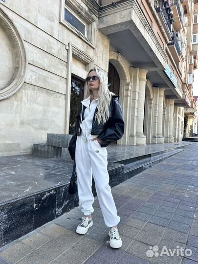 Спортивный костюм