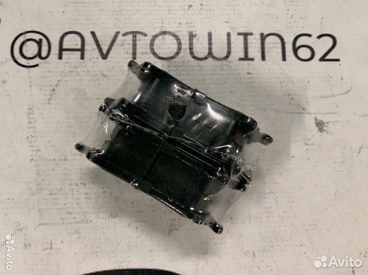 Колодки тормозные задние Volkswagen Tiguan