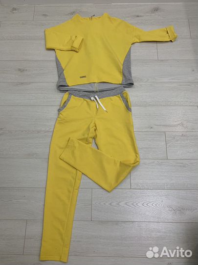 Спортивный костюм новый 42-44