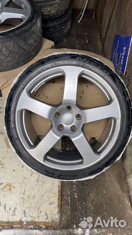 R22 Nitto NT420S 285/35, PCD 5x130 DIA 71.6