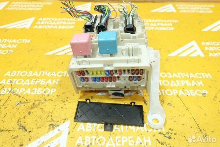 Блок предохранителей Toyota Auris E150 (2006-2012)