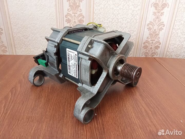 Двигатель от стиральной машины Веко WKD 23580 T