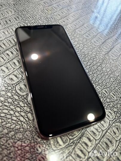 iPhone Xs, 64 ГБ