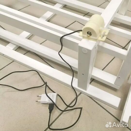 Робот-укачиватель автоматический для кроватки