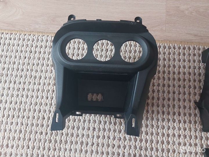 Пластик салона lanser 10