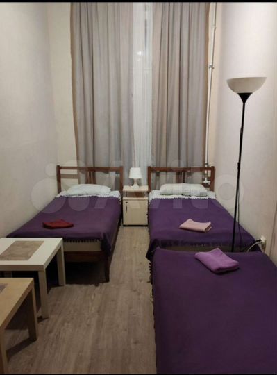 Комната 27 м² в 5-к., 3/6 эт.