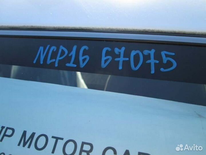 Лобовое стекло Toyota Platz NCP16 2NZ-FE 2001/11