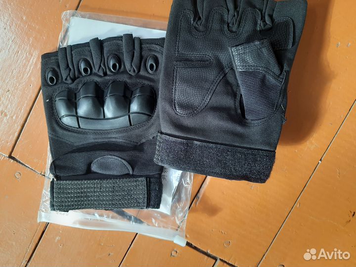 Перчатки без пальцев мужские