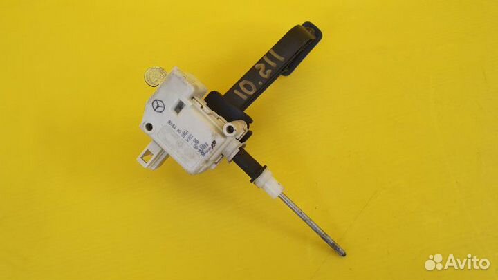 Активатор замка крышки бензобака Mercedes-Benz