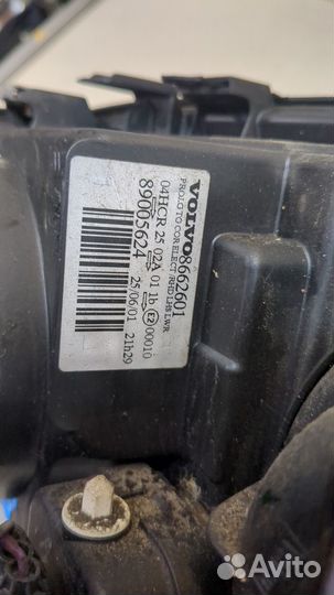 Двигатель стеклоочистителя передний Volvo S60, 2001