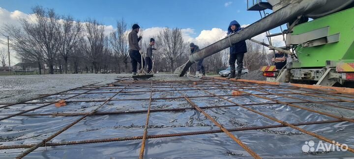 Бетон с доставкой (бетононасос)