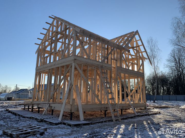 Бригада строителей