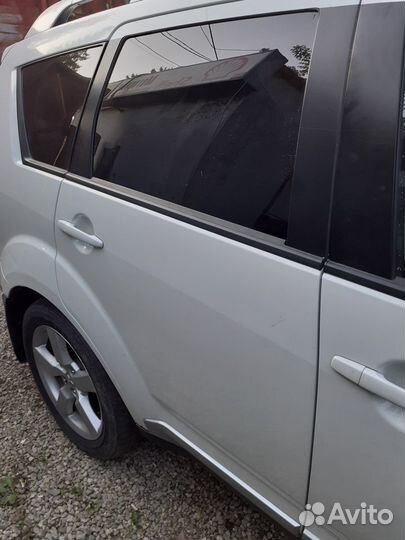 Дверь Mitsubishi Outlander Xl 2008