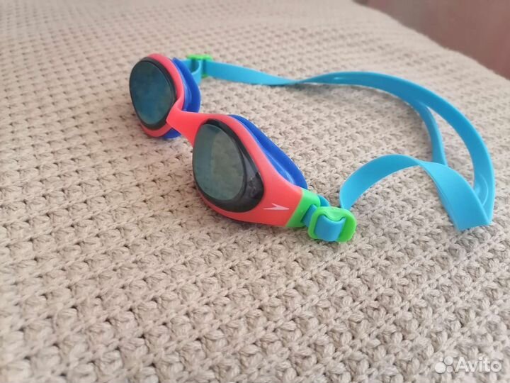 Очки для плавания speedo