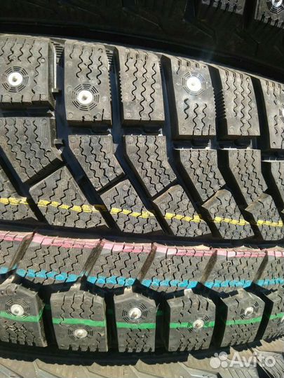 Viatti Brina Nordico V-522 175/65 R14 и 17.5/65 R14