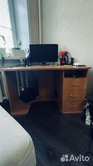 Угловой Компьютерный стол